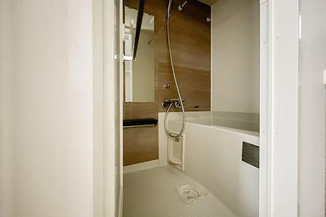 ALTERNA池袋EAST1階 バス