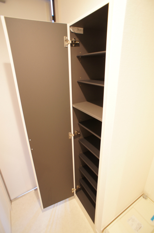 リブリ・リヴェール鎌倉 収納