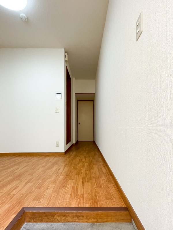 山本ハイム 玄関