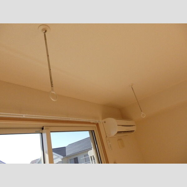 フィオーリ201号室 201室内物干し