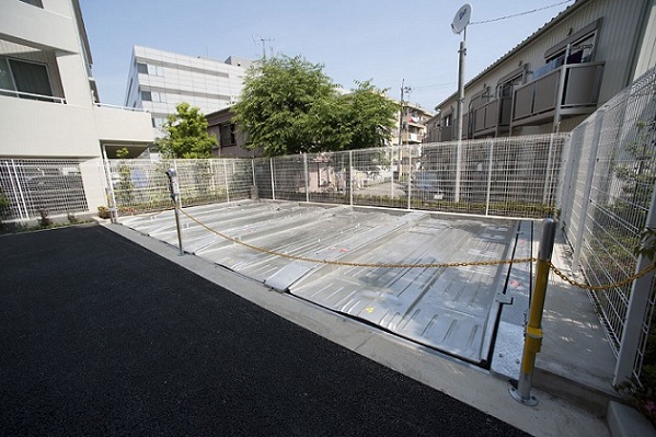 ウィスティリア高津3階 駐車場