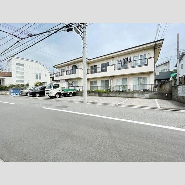 第2上原ハイツ201号室 駐車場