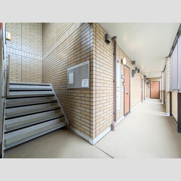 フォレスタ野川 共用廊下・階段
