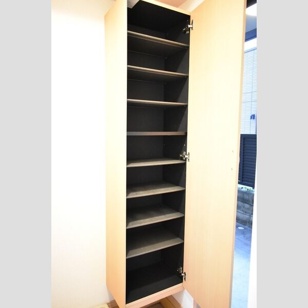 メゾンベール103号室 玄関