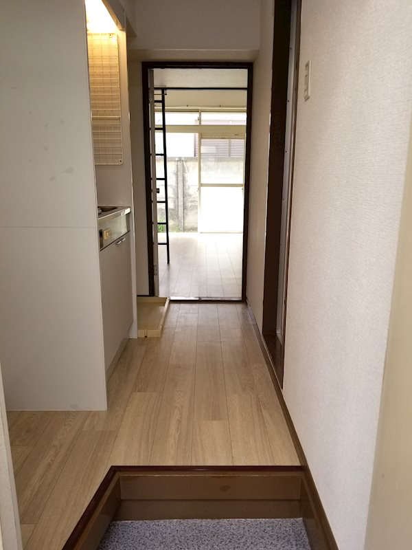 サンシティー 玄関