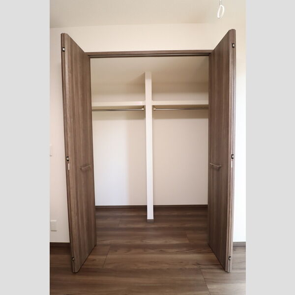 D-asset府中町102号室 クローゼット