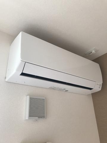 ルミナス　ヴィレッジ エアコン