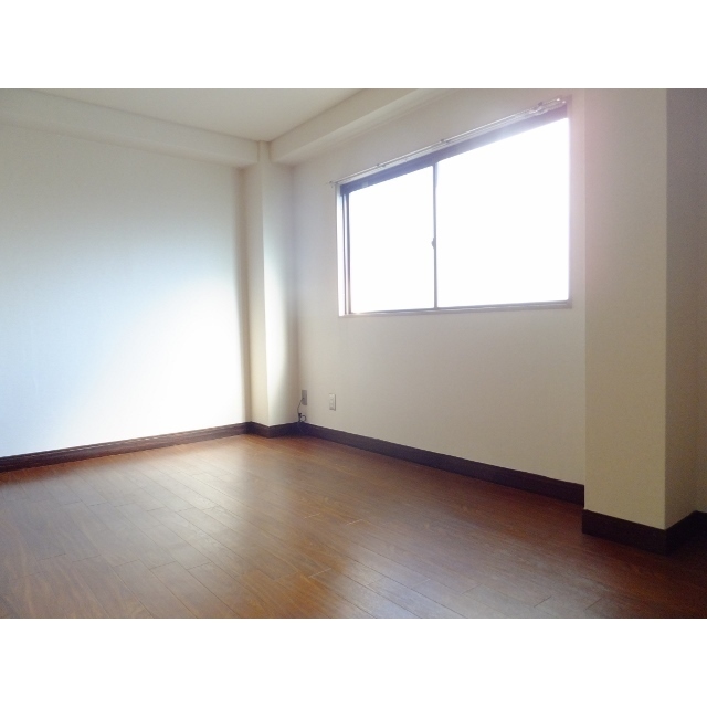 トクスケマンション ※同タイプの別の部屋の写真です