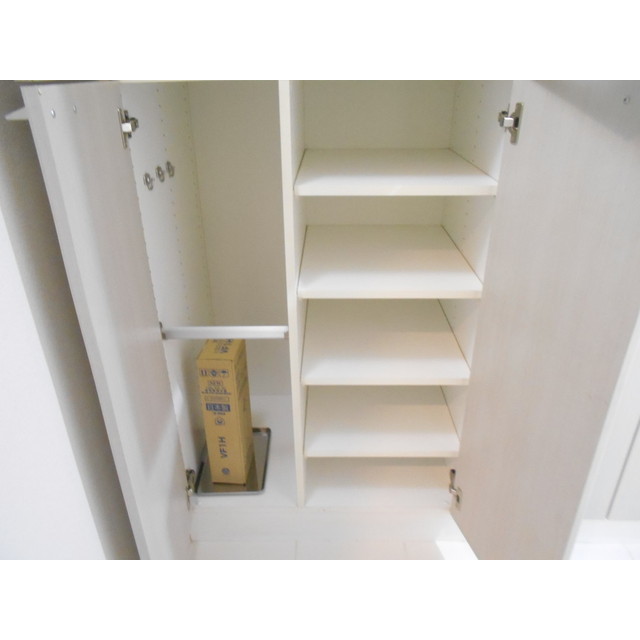 フォレシティ神田多町8階 同建物別部屋の参考画像