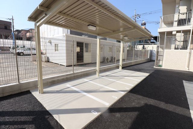 ジェノヴィア西川口Ⅱ0102号室 駐輪場