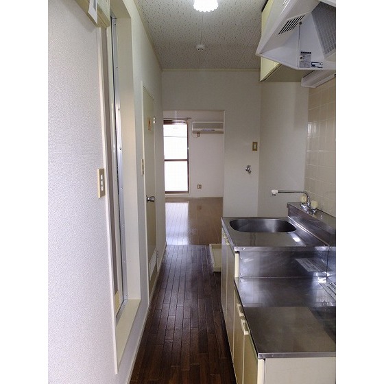 ハウス門馬0202号室 内観