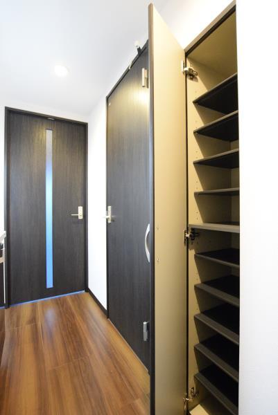 マインズ・コム白金 リビング