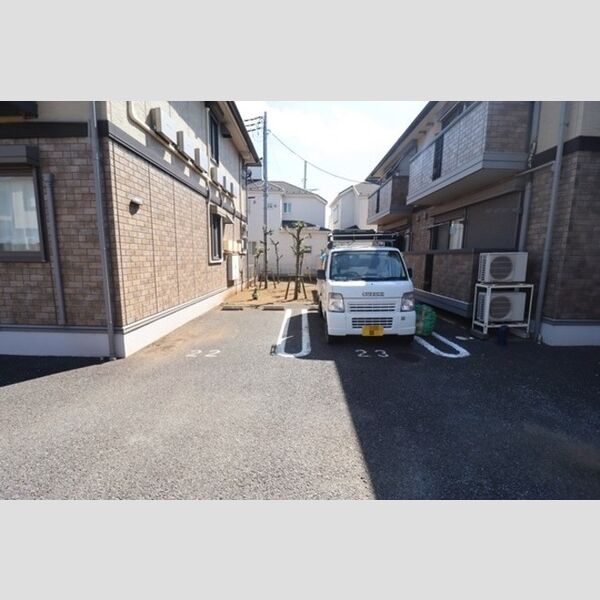 アミューズA・B　B 駐車場