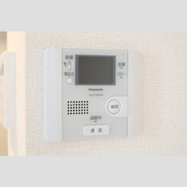 メゾン ド ソレイユ　E105号室 モニター付きインターホン