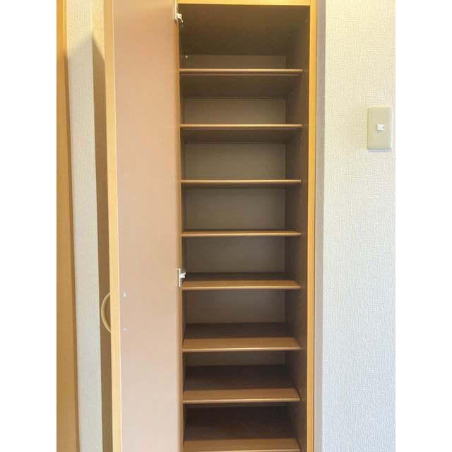 クロスピア山王 靴箱