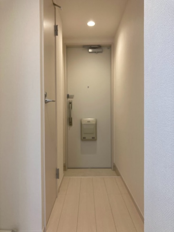 ヴィラ都立家政1階 玄関