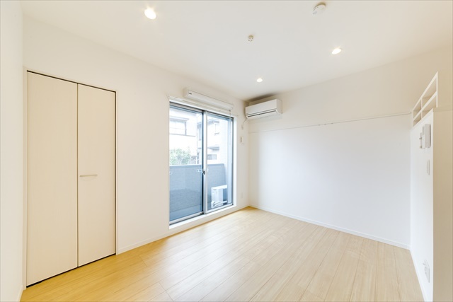 アンビエンテ千葉ＷＥＳＴ館1階 バルコニー完備　エアコン