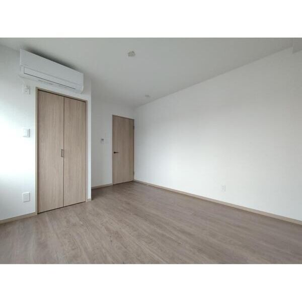 メゾン内田302号室 リビング