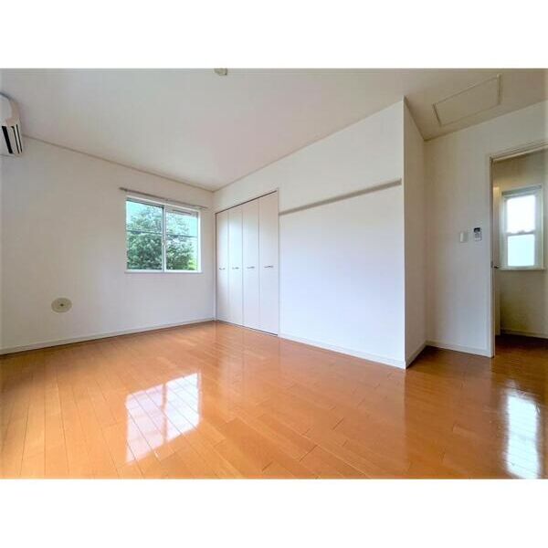 ドマーニ南大塚 リビング