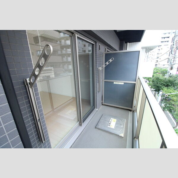UTステージ横浜吉野町 バルコニー
