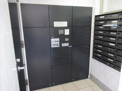 サニーコート大宮盆栽町第２8階 宅配ボックス