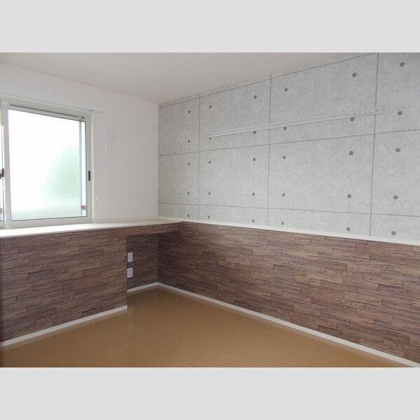 ソレイユB103号室 洋室6帖