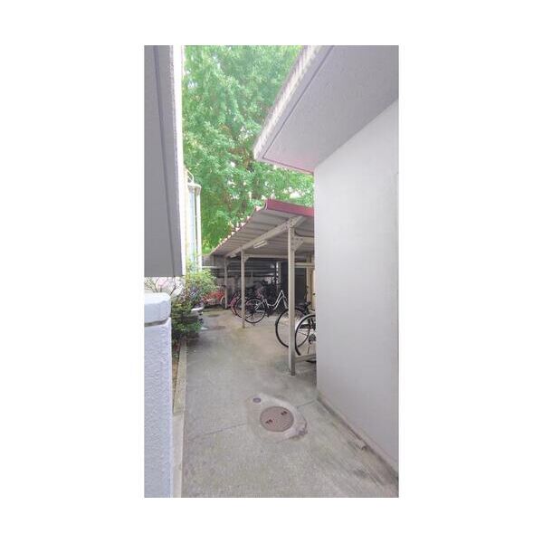 テラス三ノ輪 駐車場