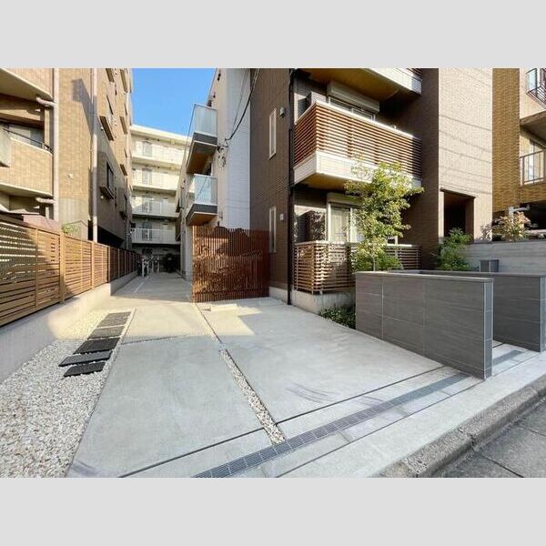 セジュール東糀谷 駐車場