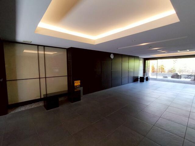 レーベンリヴァーレ大宮セレンフォート エントランス