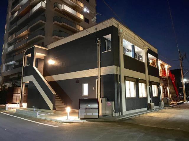 セレノヴァ 外観写真（夜）