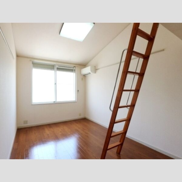 グリーンプラザ　B リビング1