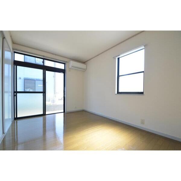 グランドールイズミIII リビング