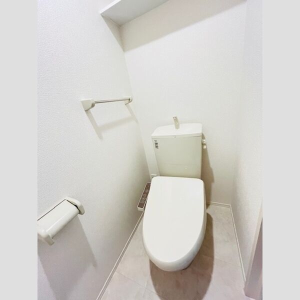 サンブルーム湘南301号室 温水洗浄暖房便座