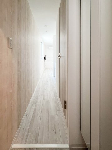 Claudia Takenotsuka／クラウディアタケノツカ クラウディアタケノツカ