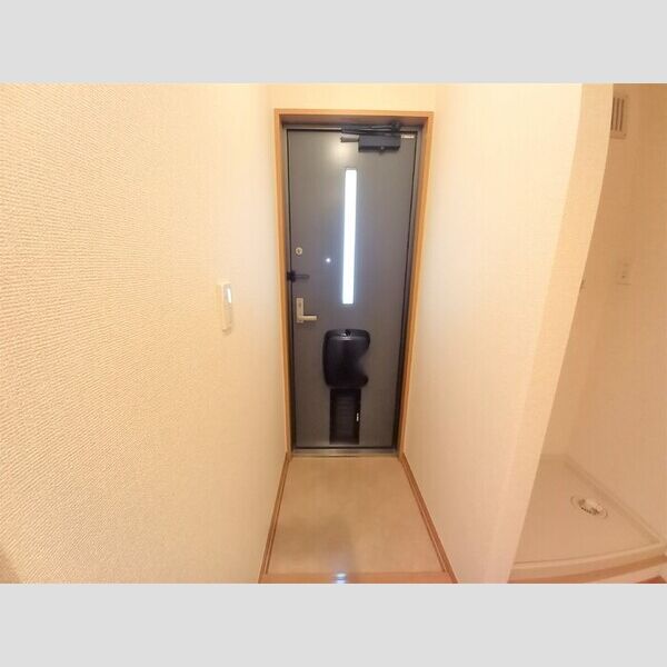 Sun Excel203号室 玄関