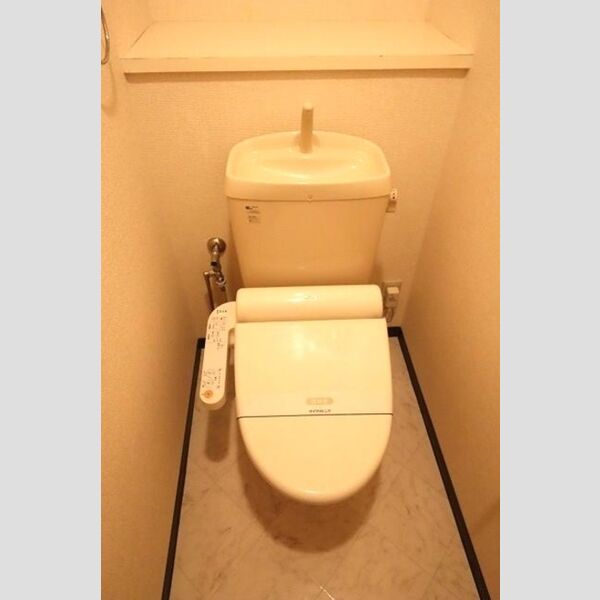 ヴェルドミール カシマ205号室 洗浄便座