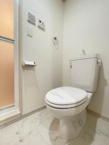 リブ綾瀬1階 玄関