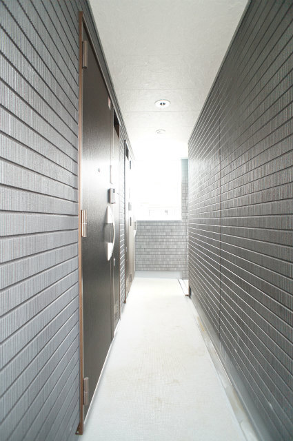 リブリ・鴨居イーストヒルズ2階 廊下