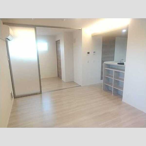 D-ROOM万願寺305号室 リビング