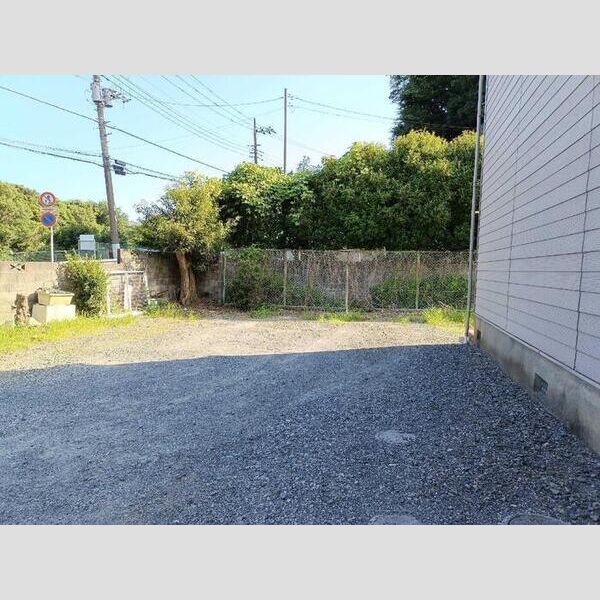 たかおか荘0201号室 駐車場