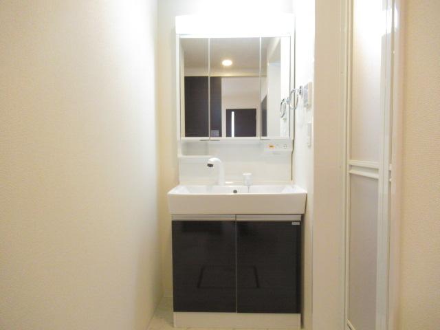 メゾン・ド・ルナ シャンプードレッサー