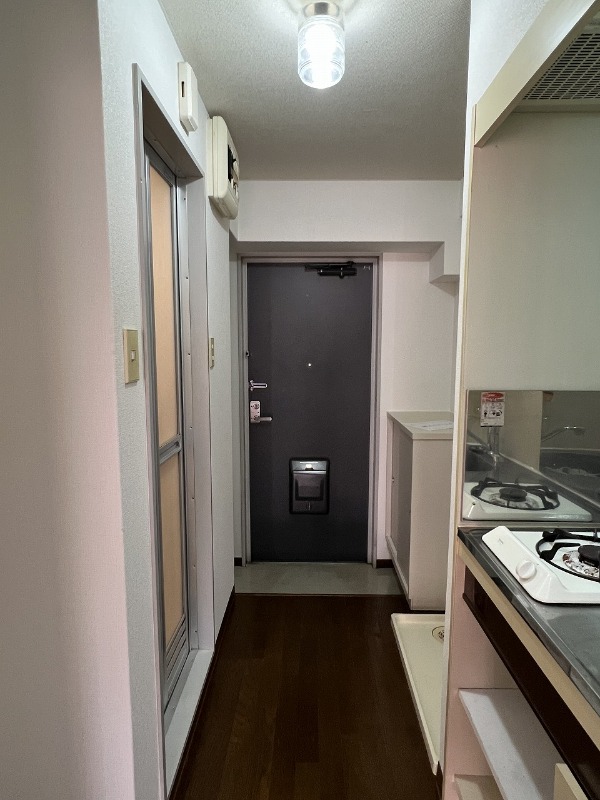 アミューズＦハウス4階 玄関