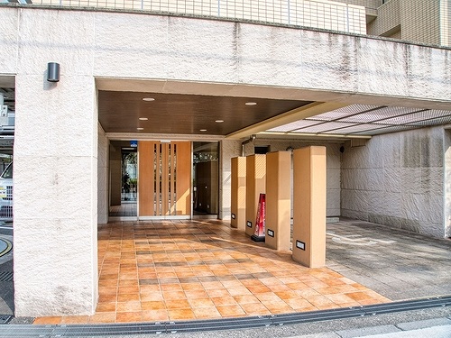 ライオンズステージ仙台堀川公園 エントランス　※前回募集時2021年5月撮影