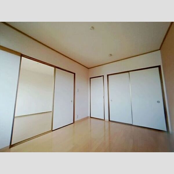 メゾン・ド・カルチェ201号室 同建物別部屋の参考画像