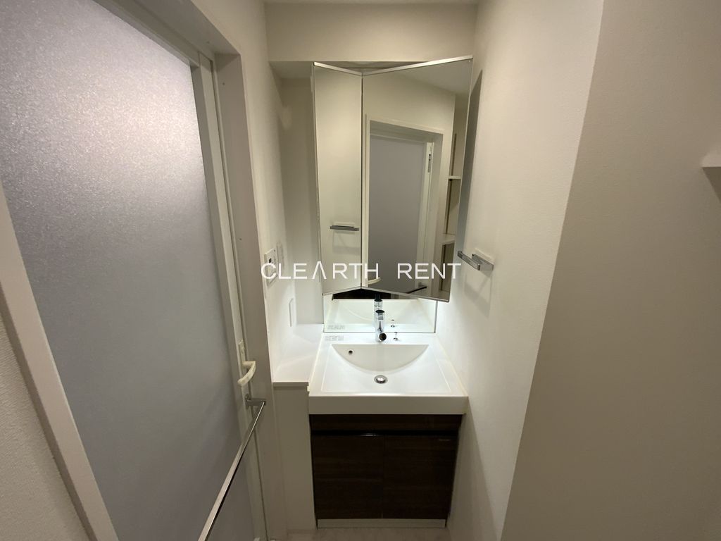 コンシェリア大塚 ＣＲＯＳＳＩＡ8階 デザイン性にも機能性にも優れた独立洗面台