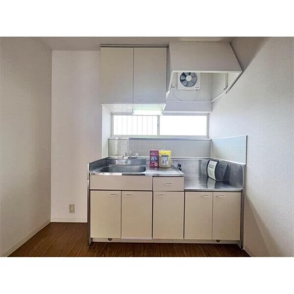 エステートピア遊202号室 キッチン