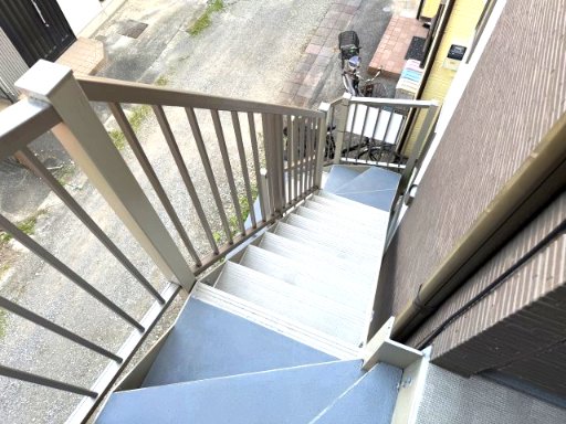 アーヴェル浅間台205号室 ロビー