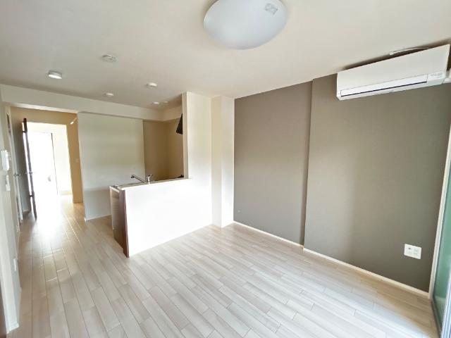 キャメロット八王子102号室 リビング