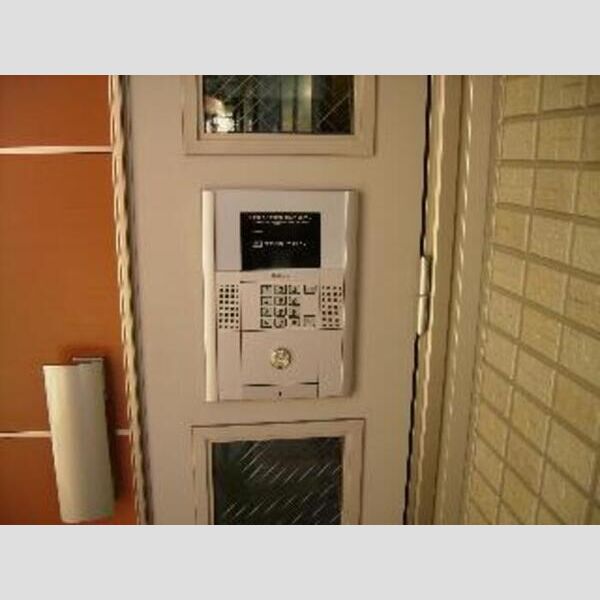 エクレール303号室 オートロック設備