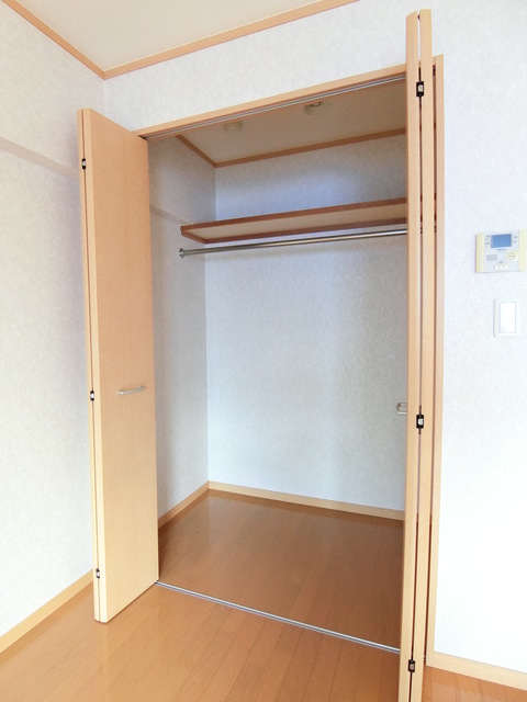 Ｄｅｍｅｕｒｅ　ＭＴＲ0103号室 収納